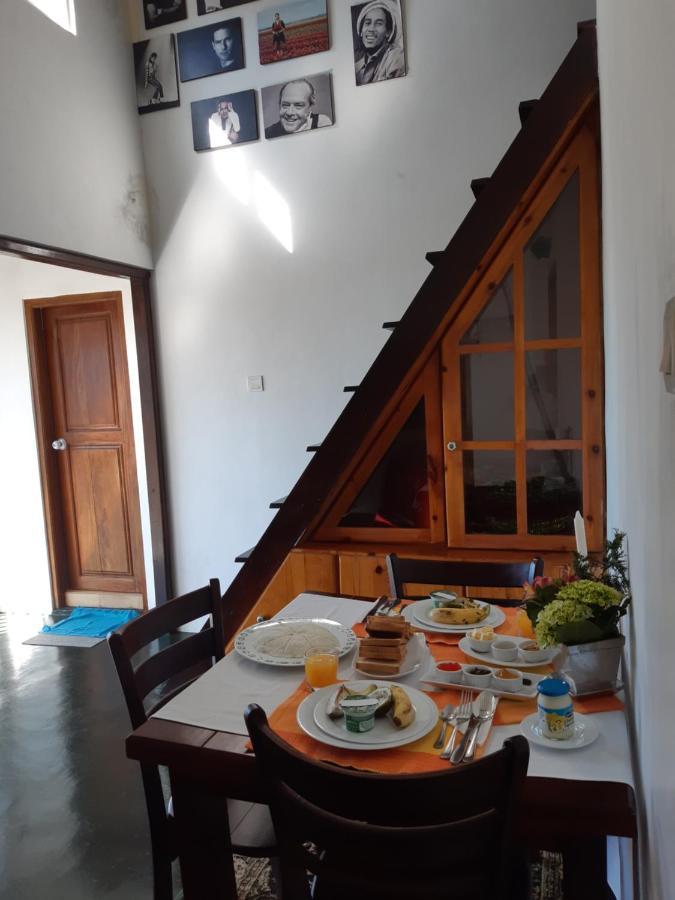 Dutch Cottage Нувара Елия Екстериор снимка